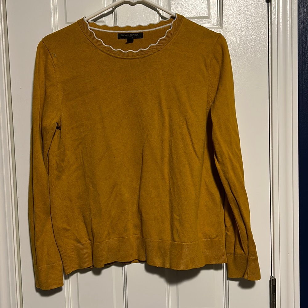 Banana Republic size medium sweater